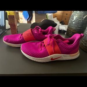 Nike renews size womens 10